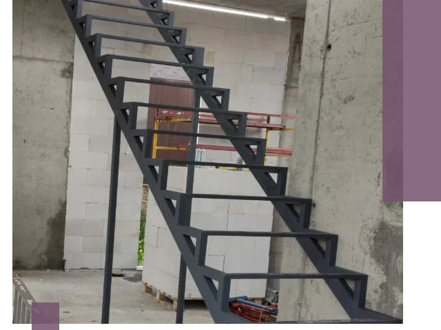 Демонтаж металлических лестниц в Благовещенске быстро и безопасно