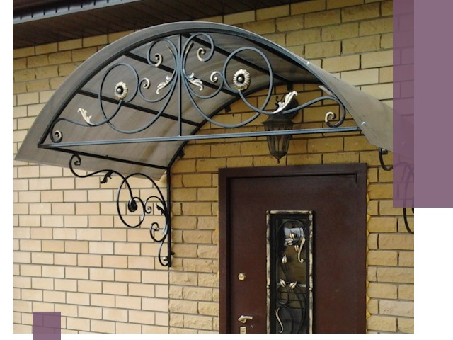 Изготовление козырьков из металла под ключ в Благовещенске