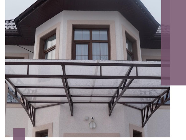 Козырьки из поликарбоната под ключ в Благовещенске