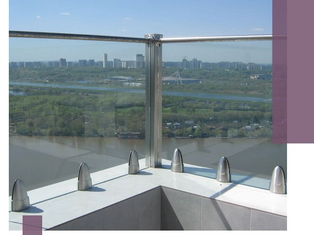 Стеклянные парапеты премиум класса в Благовещенске для домов и бизнесов